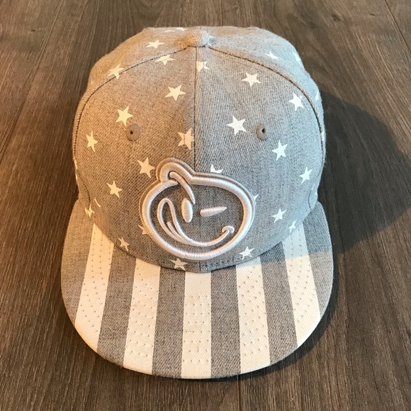 Yums Other - Vintage Yums Brand New Era SnapBack Gray White Hat